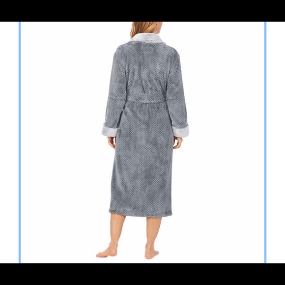 Carole Hochman ladies soft plush long warm Robe - Picture 5 of 12
